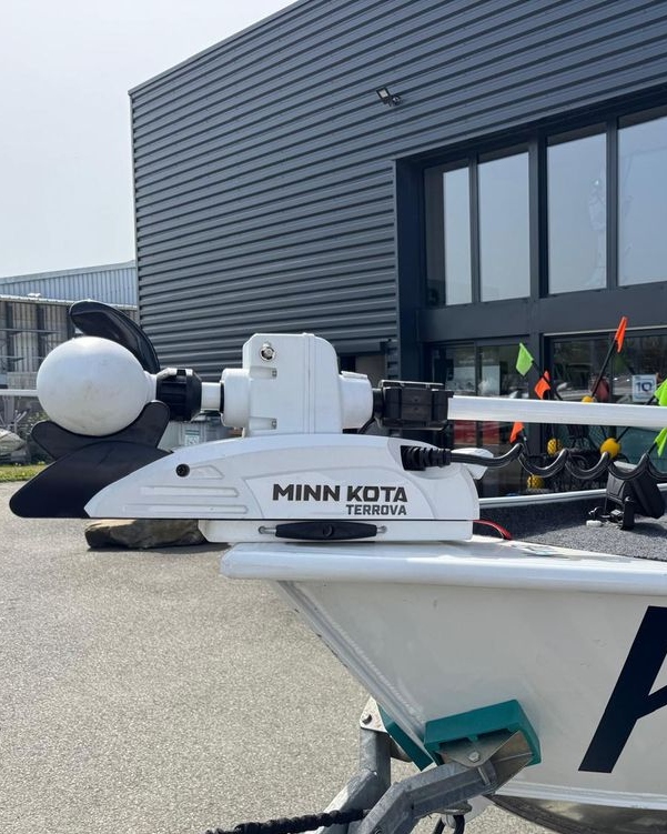 Vente de moteur d'occasion Minn kota pour bateau