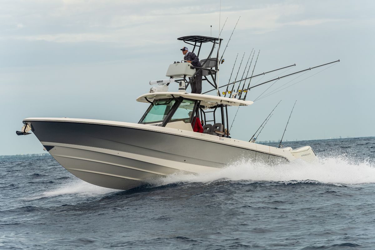 Boston Whaler 360 Outrage