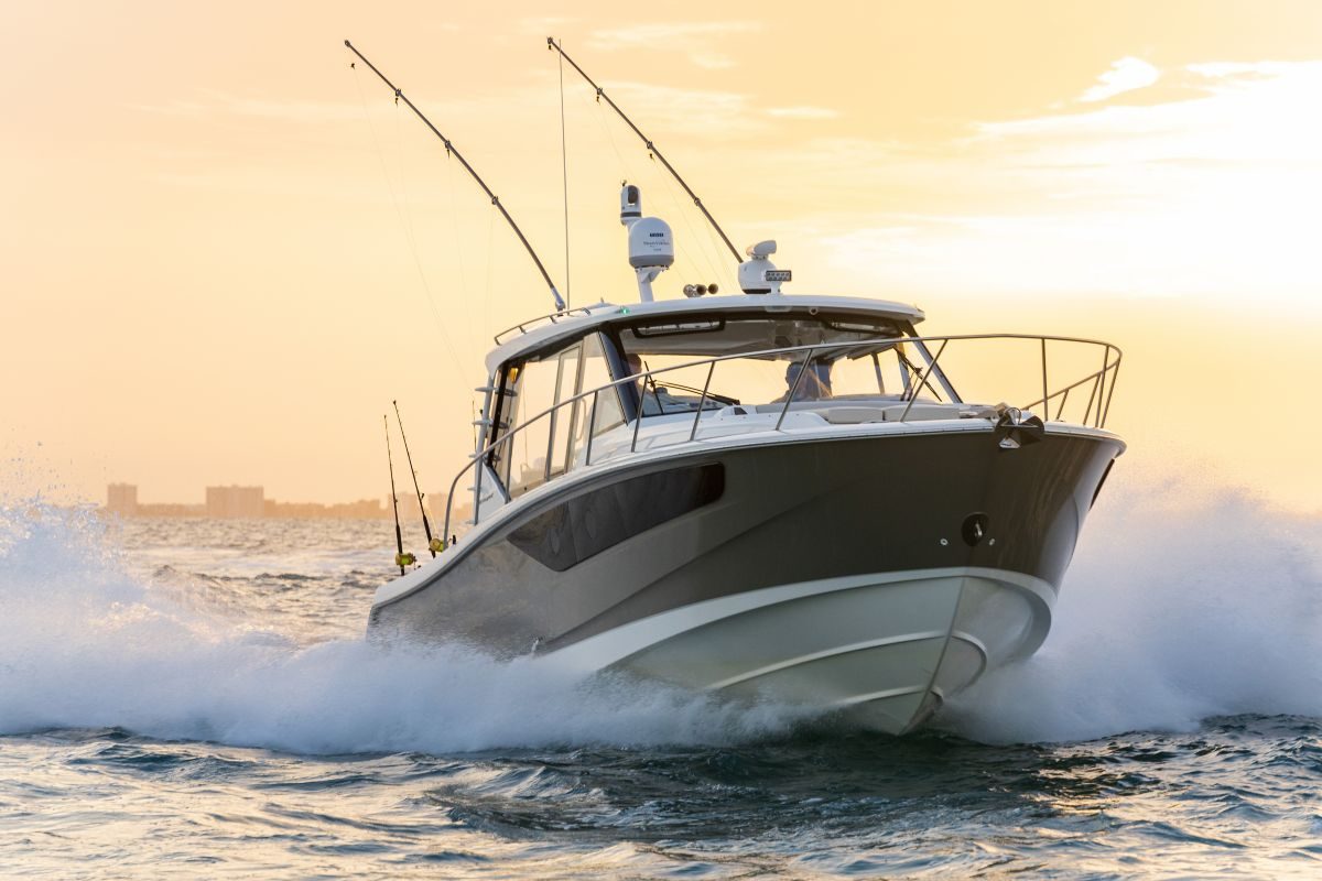 Boston Whaler 405 Conquest
