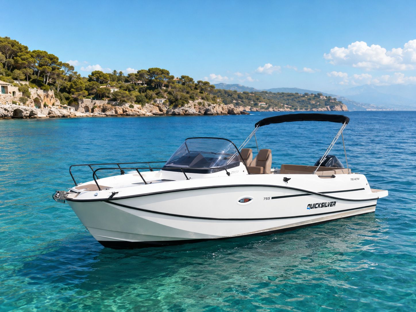 Location Quicksilver Activ 755 Sundeck à Dinard