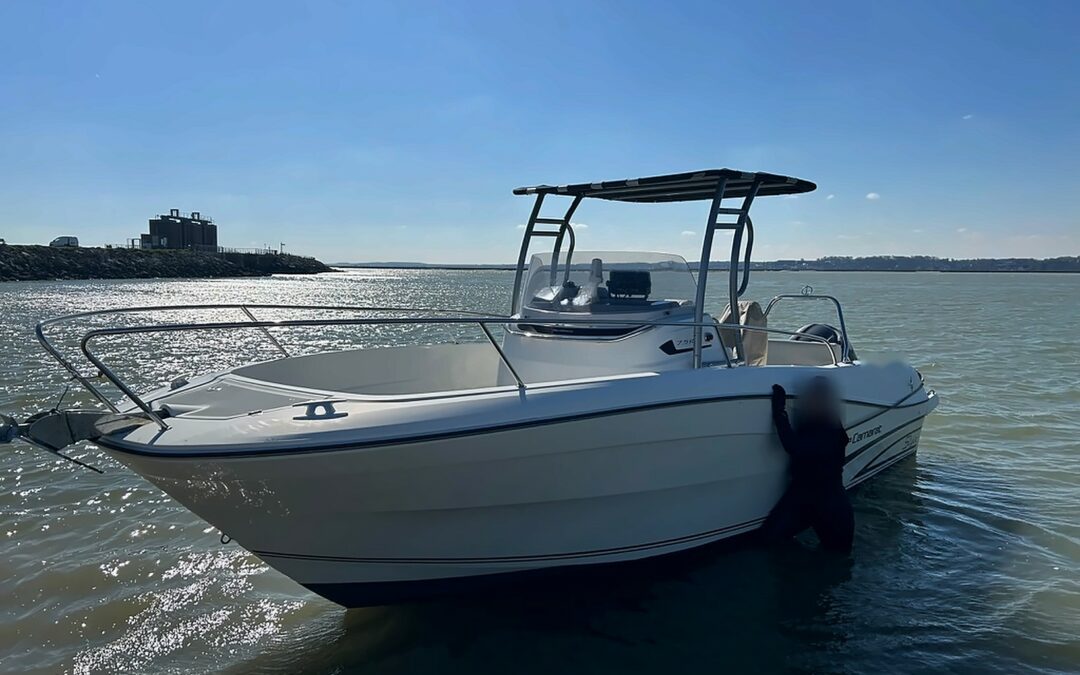 Cap Camarat 75 profil – West Marine Dinard