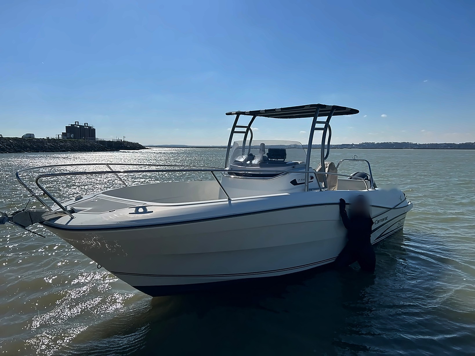 Jeanneau Cap Camarat 7.5 CC Style – 2017 – Yamaha 225 cv – 450 h